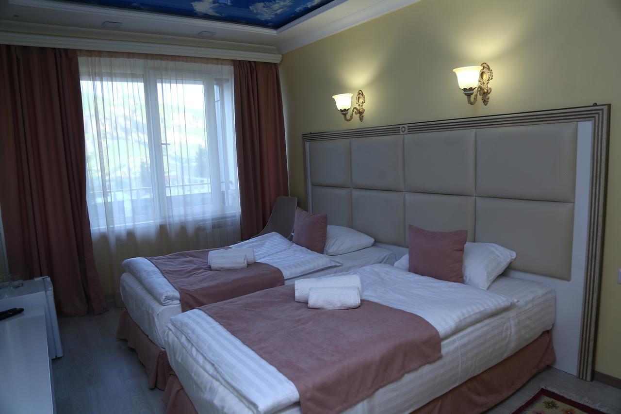 Goris Hotel Exterior photo
